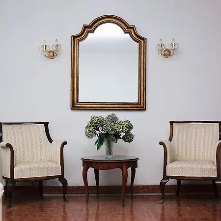 On The With A Splendid Garden Villa *